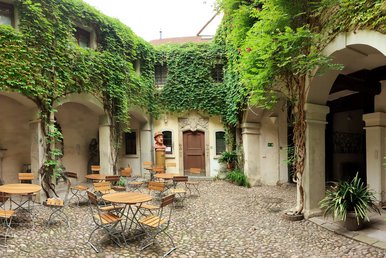 Arkadenhof des Museum