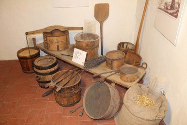 Braumuseum, Brau- und Böttchergerätschaften des 19. Jahrhunderts