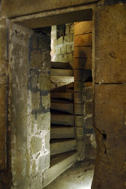 Wendelstein, Treppenaufgang zum Wehrgang des Großen Flanke- oder Kanonenhofes