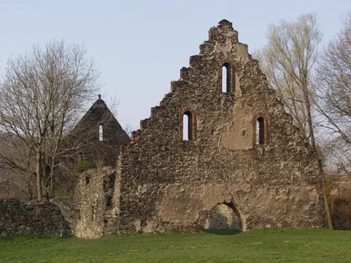 Ruine des ehemaligen Schüttgebäudes des Kloster