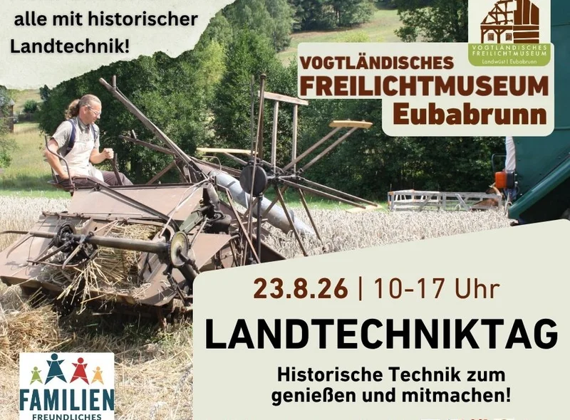 Plakatmotiv zum Landtechniktag im Freilichtmuseum Eubabrunn ist ein historischer Garbenbinder auf einem Getreidefeld.