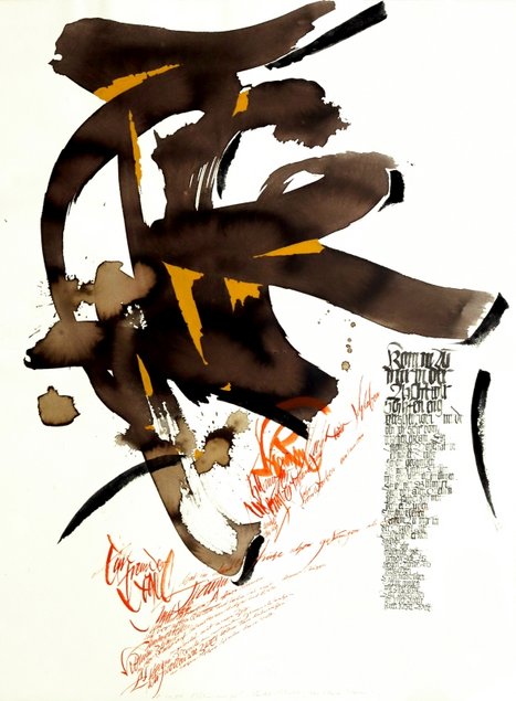 Expressive Kalligrafie in brauner und orangefarbener Tusche