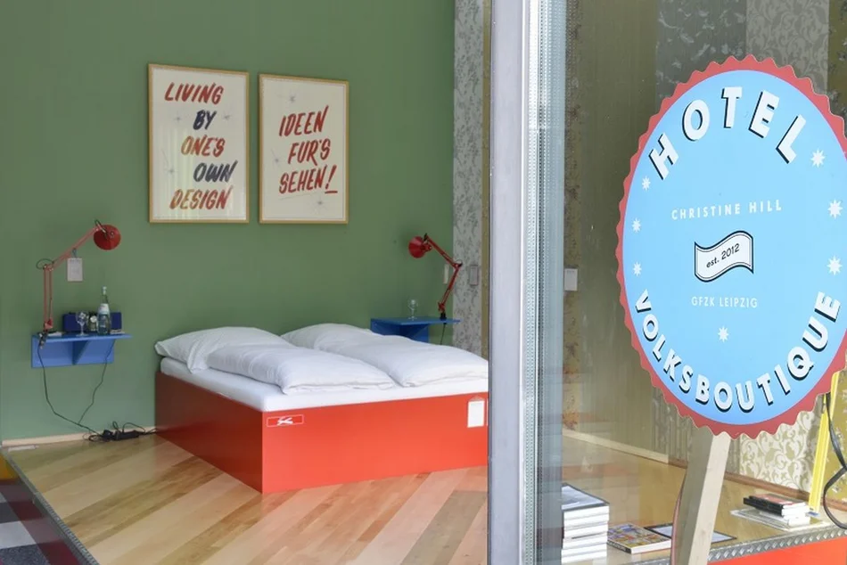 Hotel „Volksboutique“ von Christine Hill