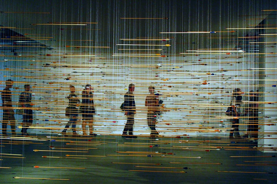 Ausstellung 'Die Zeit drängt, Von nirgends nirgendwohin, Installation von Ivan Kafka