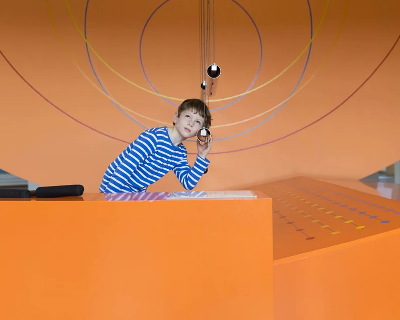 Schüler im Erlebnisland Mathematik in den Technischen Sammlungen Dresden