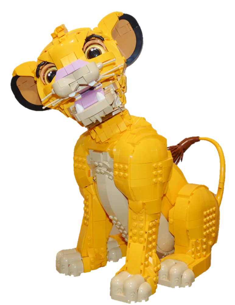 Eine aus LEGO-Klemmbausteinen zusammengesetzte Figur eines sitzenden Löwen