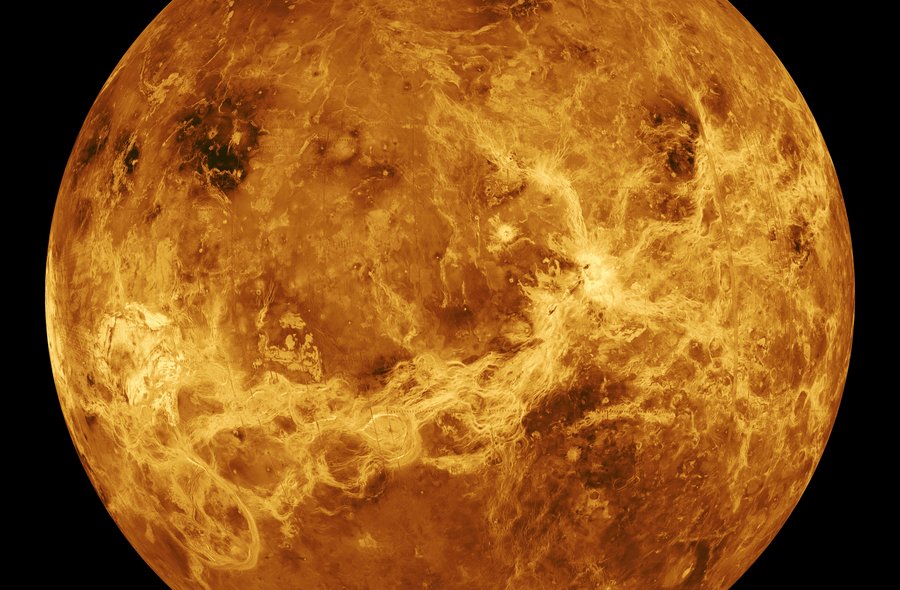 Venus Planet mit Oberfläche in Orange- und Brauntönen