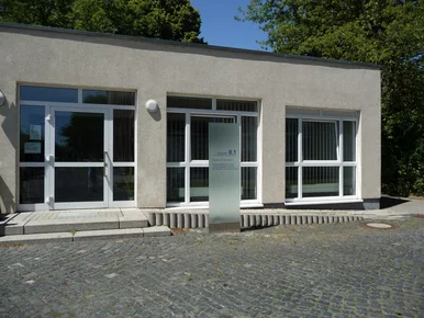 Außenansicht Gedenkstätte