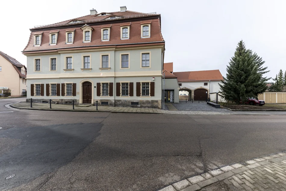 Wohnhaus der Gerberfamilie Ulbrich Außenansicht des barocken Wohnhauses der Gerberfamilie Ulbrich, welches Lohgerber Museum und Galerie Dippoldiswalde beherbergt.