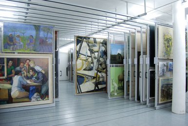 Blick ins Depot des Kunstfonds